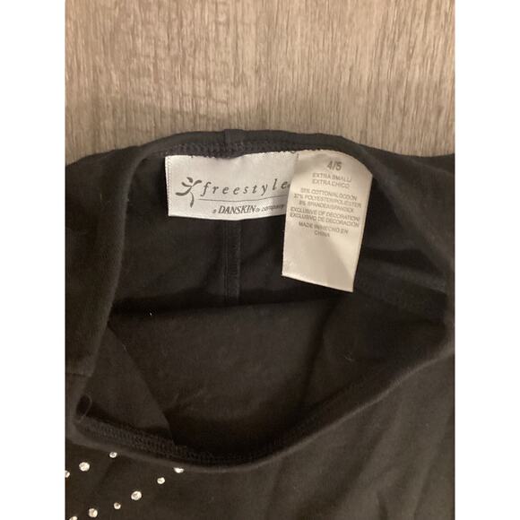 Danskin Freestyle Gymnastics Leotard w/ Shorts Bottom - Picture 2 of 2